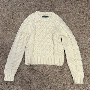 knit sweater in size small and color white/cream